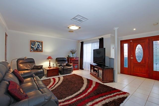 82 Summerhill Road, RESERVOIR, VIC 3073