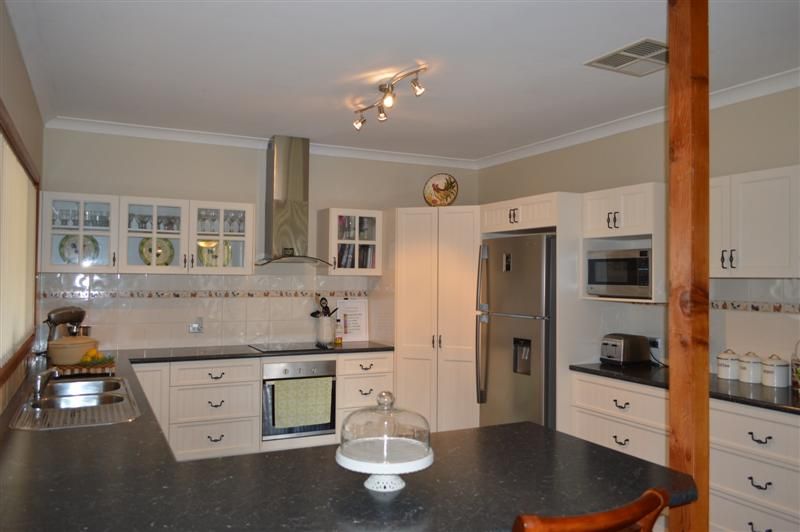 37 Gould League Place, WELLINGTON, NSW 2820