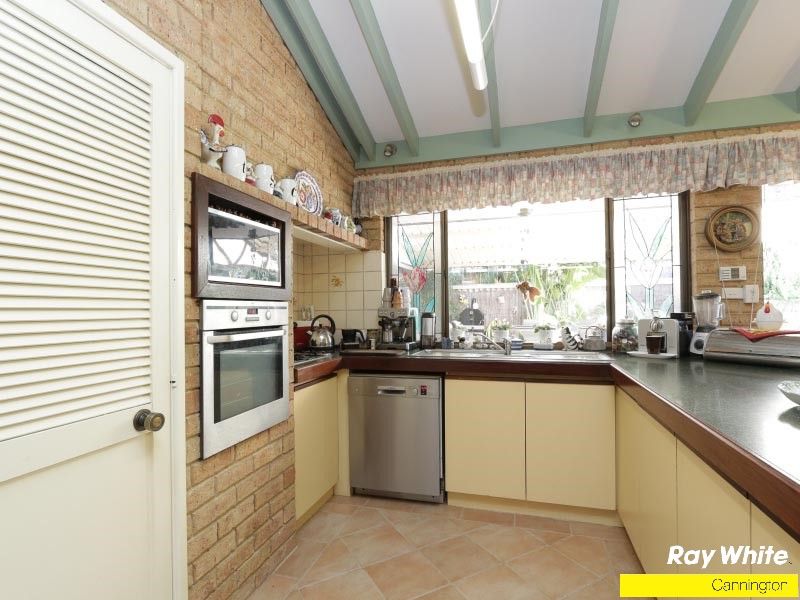 61 Bywater Way, WILSON, WA 6107