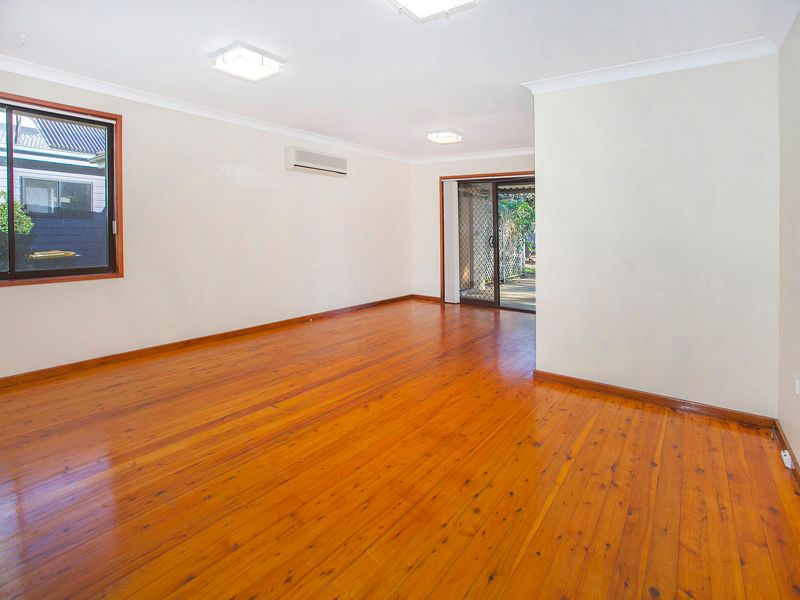37 Kiarama Avenue, KIAMA DOWNS, NSW 2533