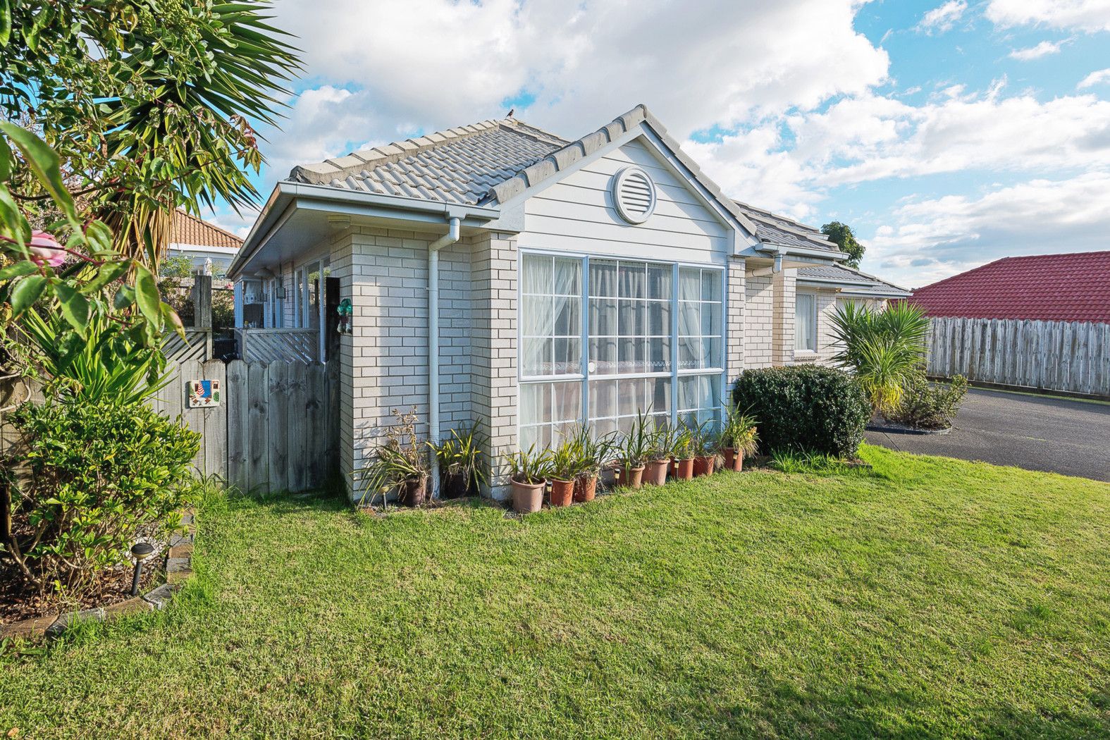 2/17 Casabella Court, North Park, Manukau City
