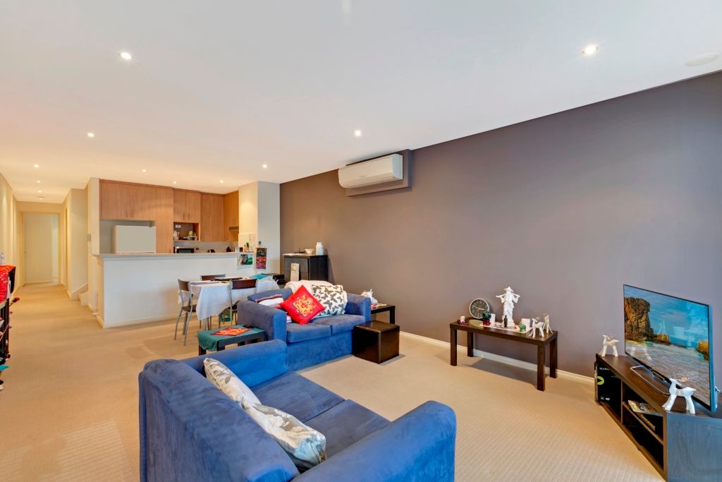 202/3 Como Crescent, SOUTHPORT, QLD 4215