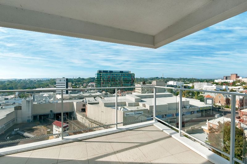 Unit 1001 'Aspire Apartments' 11 Ellenborough Street, WOODEND QLD 4305