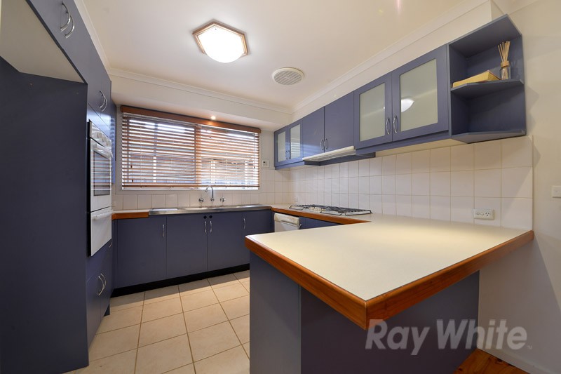2 Babinda Court, ROWVILLE, VIC 3178