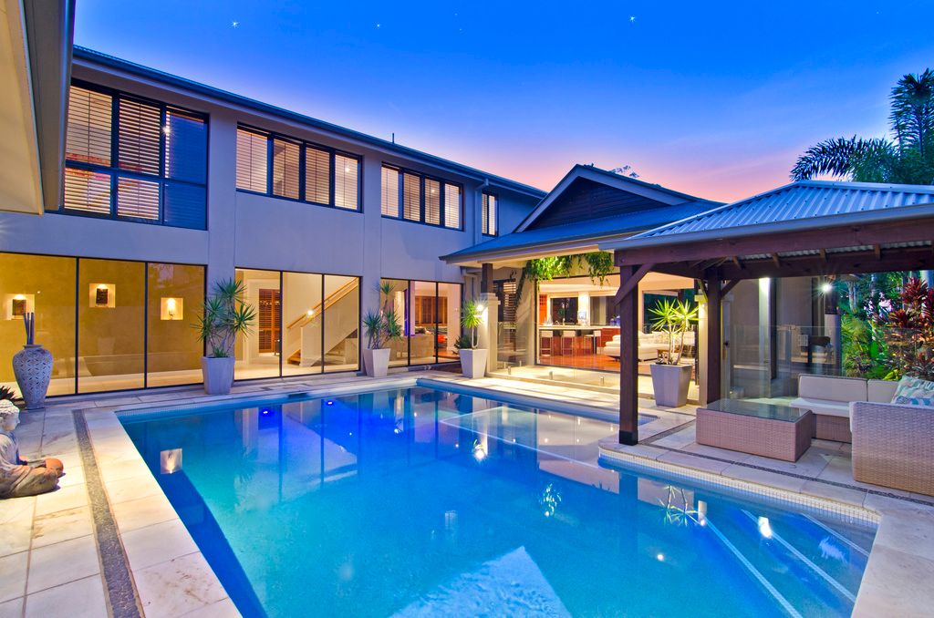 93 Skyline Terrace, BURLEIGH HEADS QLD 4220