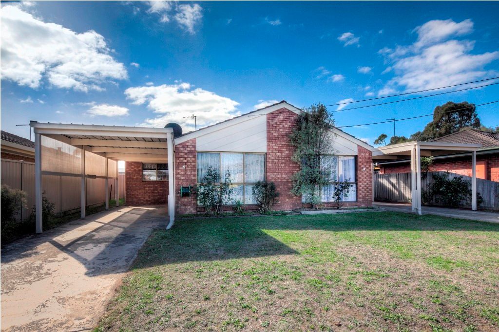 85 Marie Crescent, WENDOUREE VIC 3355