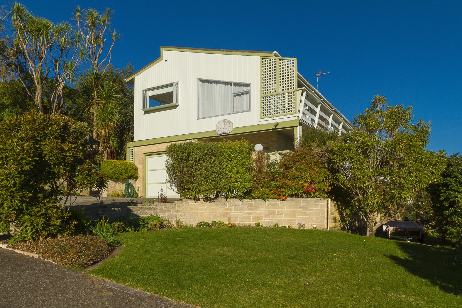 10 Summit Road, FAIRFIELD, Lower Hutt City