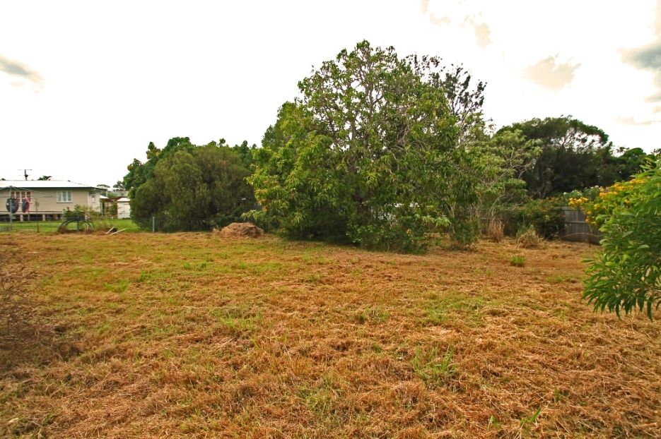 50 Bourke Street, BRASSALL, QLD 4305