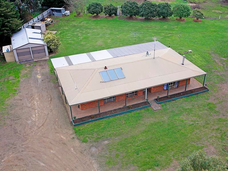 2 Redgum Drive, TEESDALE, VIC 3328