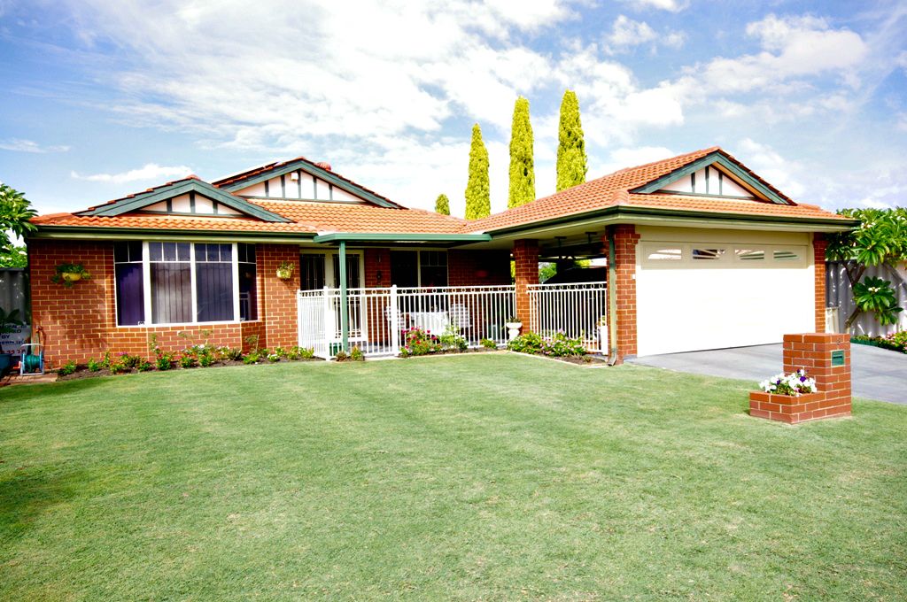 8 Curtin Road, MARANGAROO, WA 6064