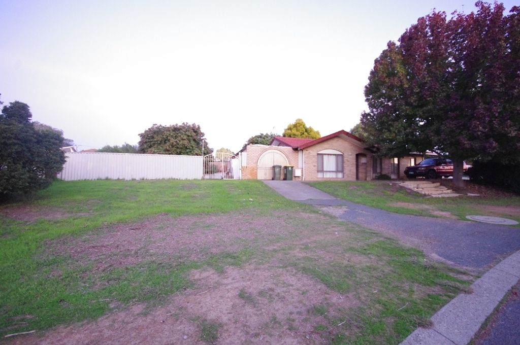 10 Gameson Way, GIRRAWHEEN, WA 6064