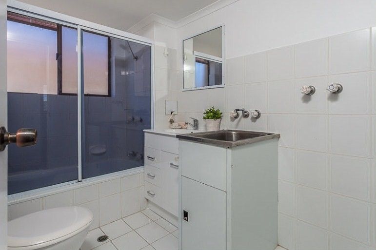 2/65 Haig Street, GORDON PARK, QLD 4031