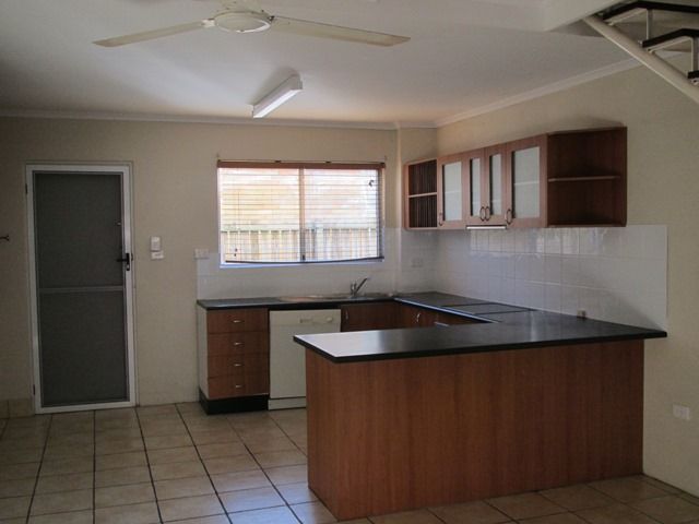 18 Peerless Avenue, MERMAID BEACH QLD 4218