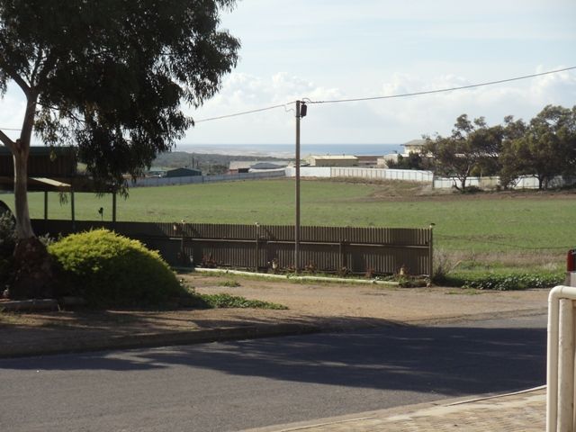 12 Allen Road, TIDDY WIDDY BEACH, SA 5571