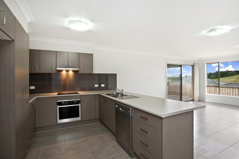 8 Blacksmith Road, GILLIESTON HEIGHTS, NSW 2321
