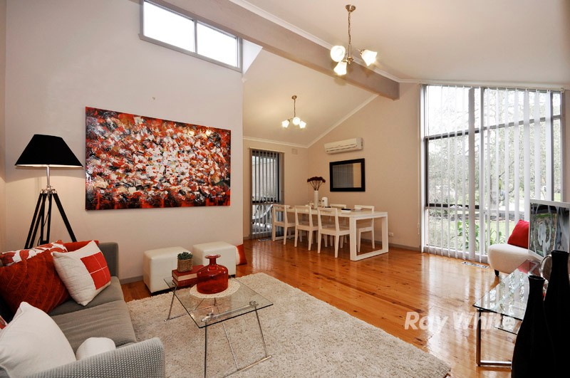 6 Mariposa Court, WANTIRNA SOUTH, VIC 3152