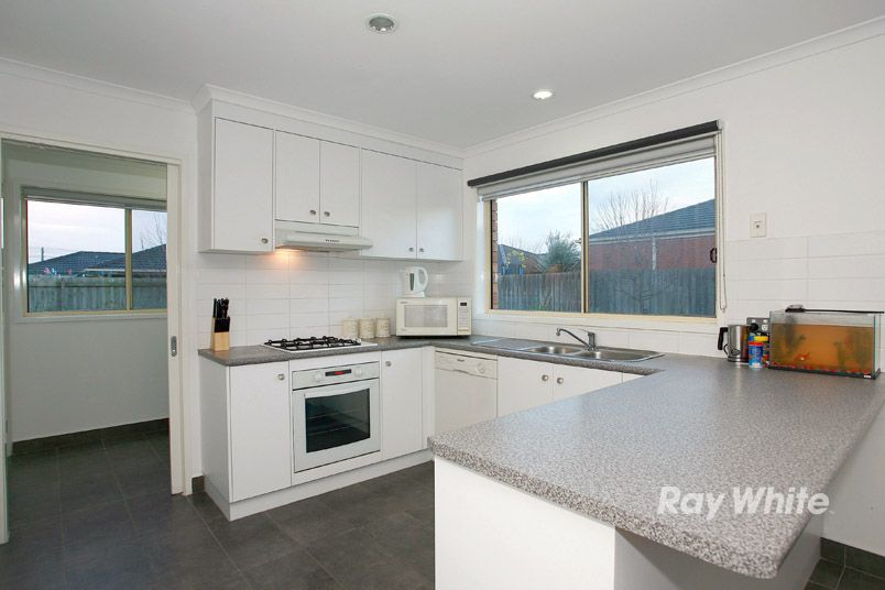 52 Kingdom Drive, CRANBOURNE, VIC 3977