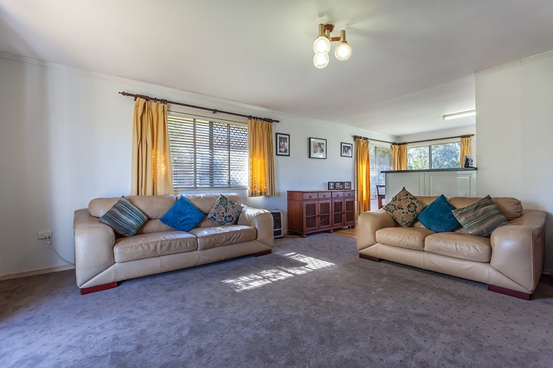 12 Elworthy Street, HARLAXTON, QLD 4350