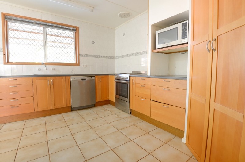 11 Murchison Crescent, DAMPIER, WA 6713