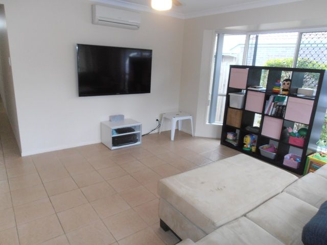 17 Lansdown Road, WATERFORD WEST, QLD 4133