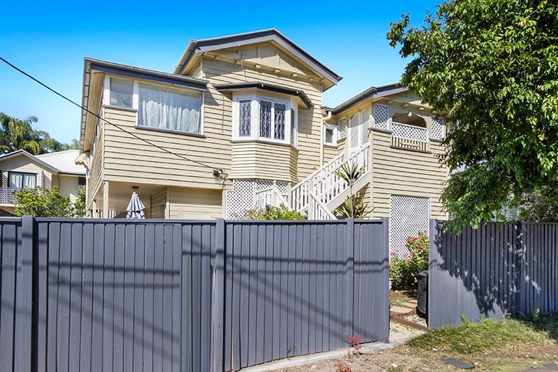 303 Wynnum Road, NORMAN PARK QLD 4170