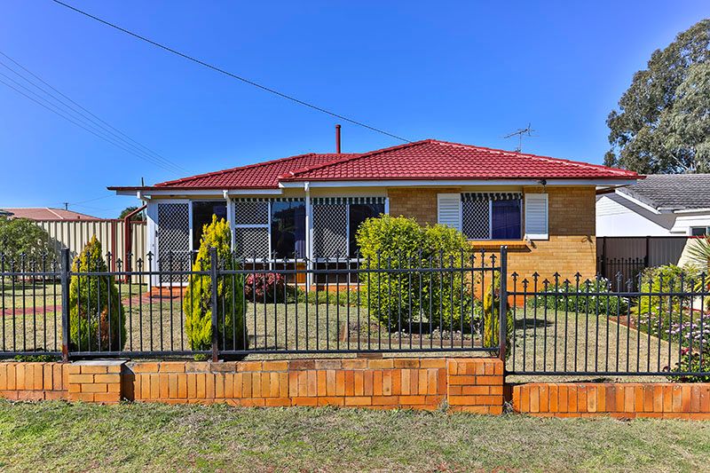 28 Tara Street, WILSONTON QLD 4350