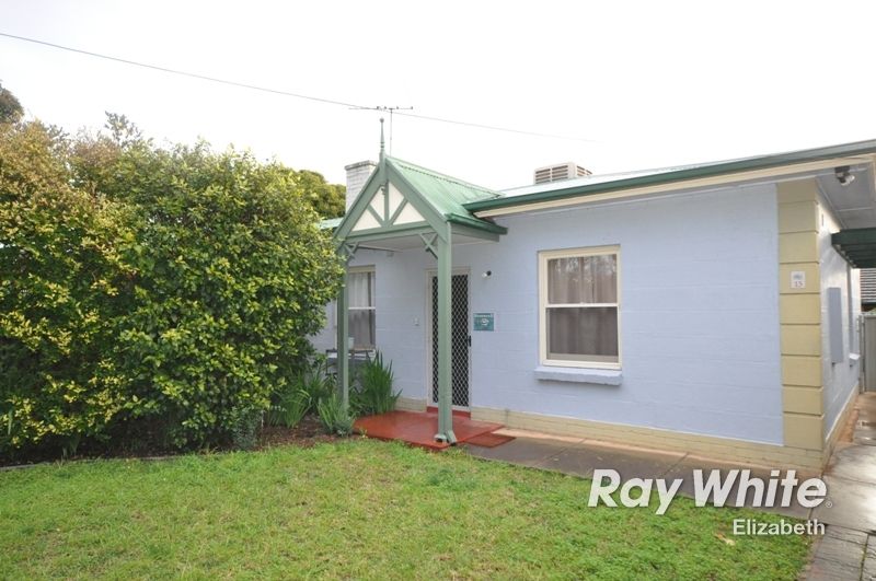 13 Yarnbury Road, ELIZABETH NORTH SA 5113