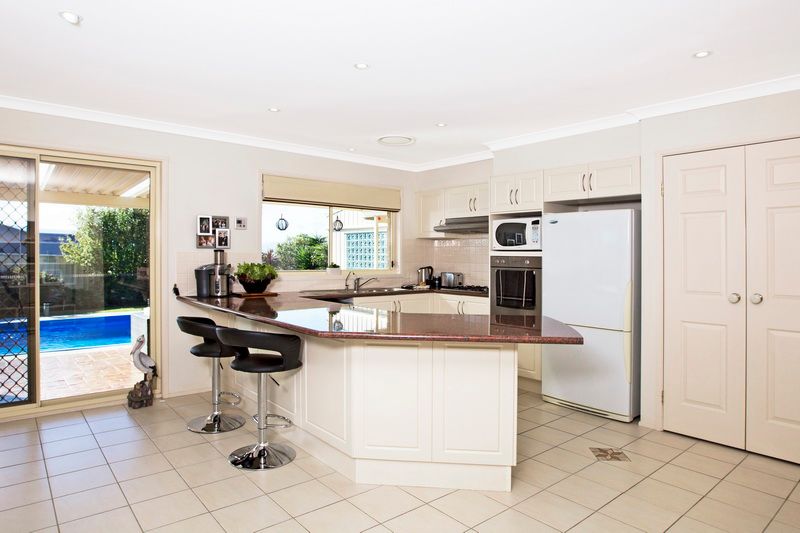 6 Myall Close, WORRIGEE, NSW 2540
