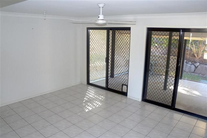 10 Carbeen Street, KIN KORA, QLD 4680
