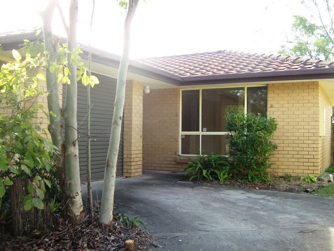 9 Leesa Court, HIGHLAND PARK, QLD 4211