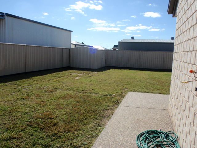 2 Duroux Street, EMERALD, QLD 4720