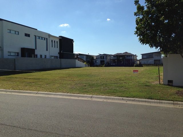 19 Quayside Drive, HELENSVALE, QLD 4212
