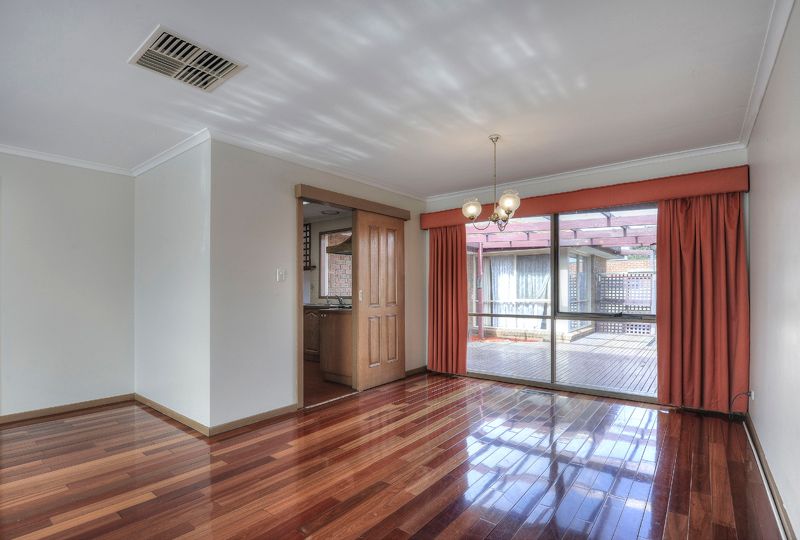 5 Blossom Park Drive, MILL PARK, VIC 3082