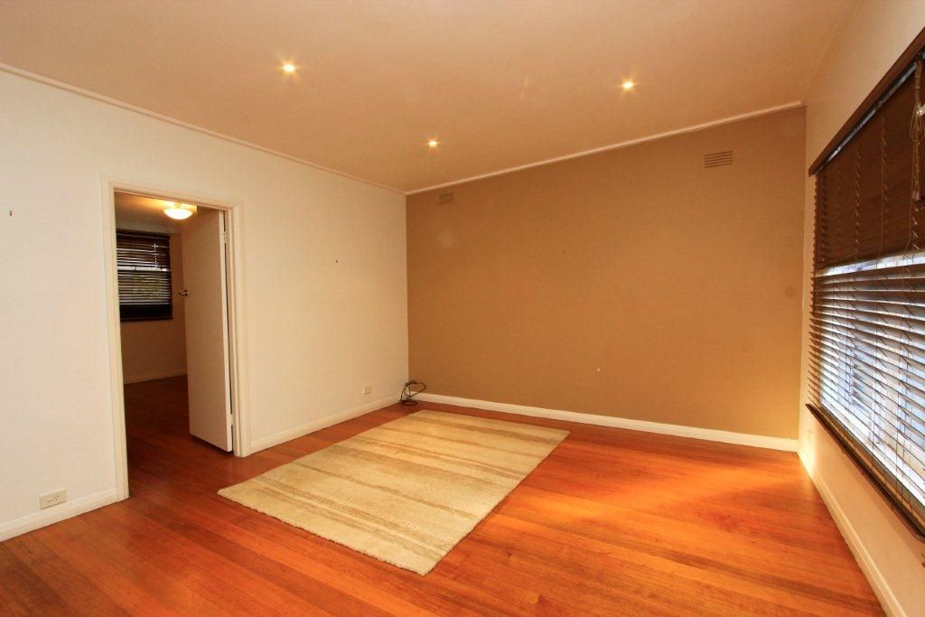 2/2 Iona Avenue, BELMONT, VIC 3216