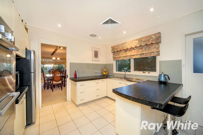 8 Lukes Lane, BAULKHAM HILLS, NSW 2153