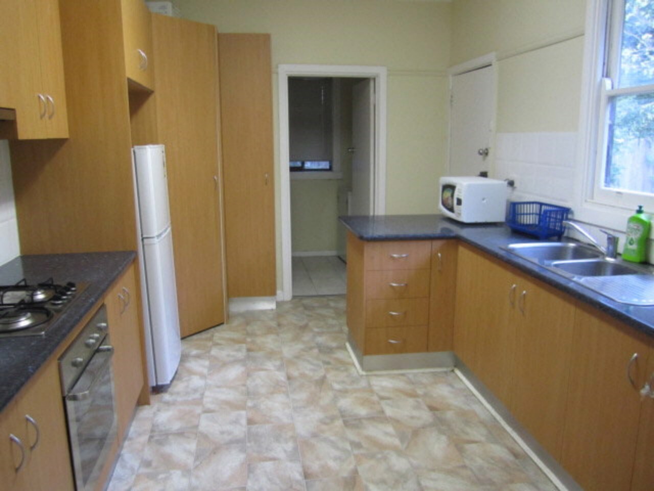 34 Beddoe Avenue, CLAYTON, VIC 3168