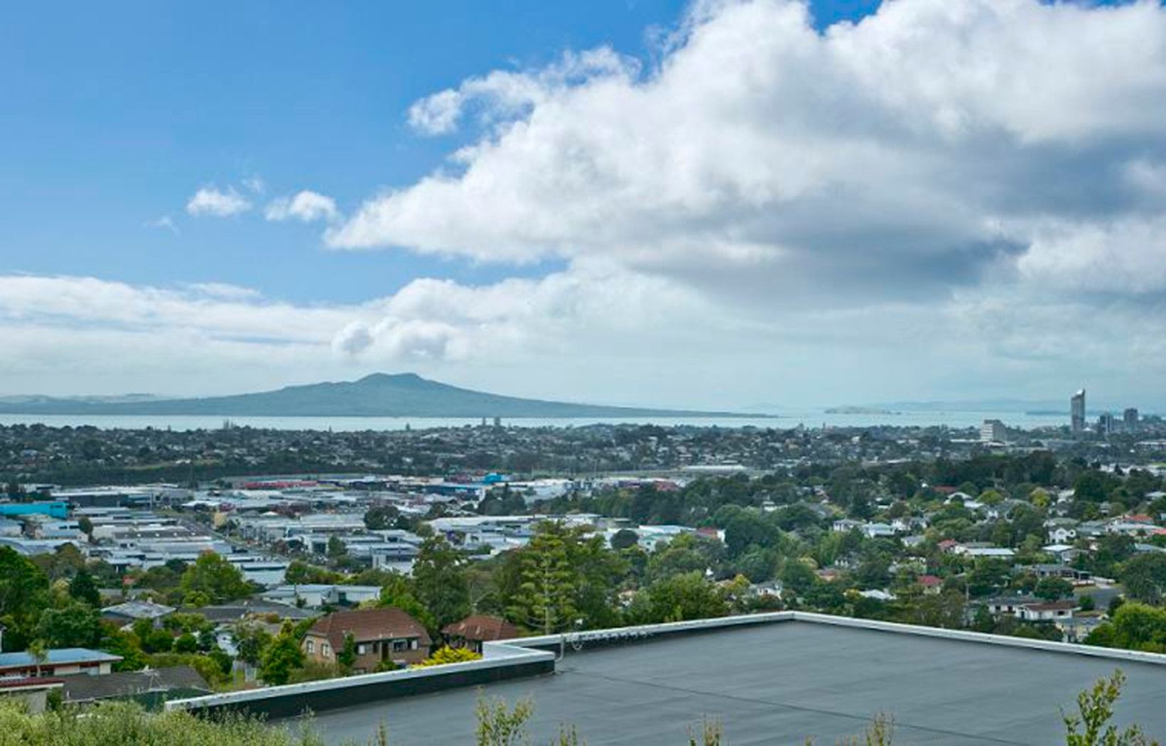 5 Sunset Road, TOTARAVALE, North Shore City