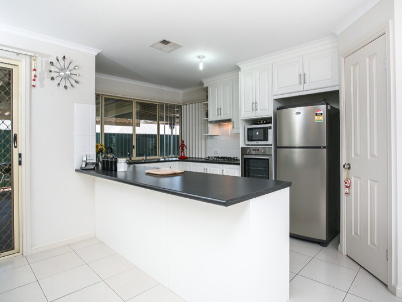 143 Kingate Boulevard, BLAKEVIEW, SA 5114