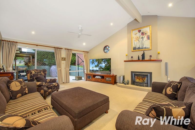 5 Winchcombe Place, CASTLE HILL, NSW 2154