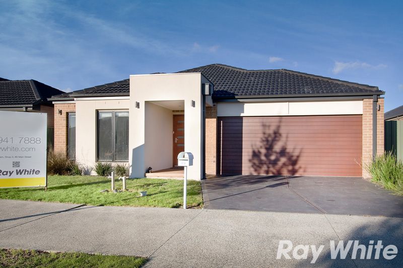 49 Edmund Street, PAKENHAM, VIC 3810