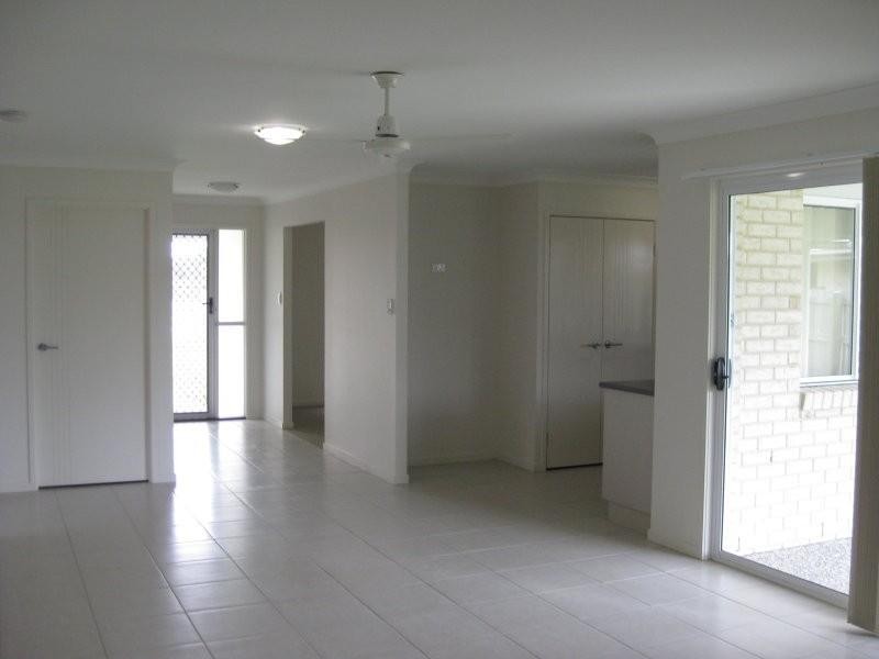 13 Coffey Court, Beachmere, QLD 4510