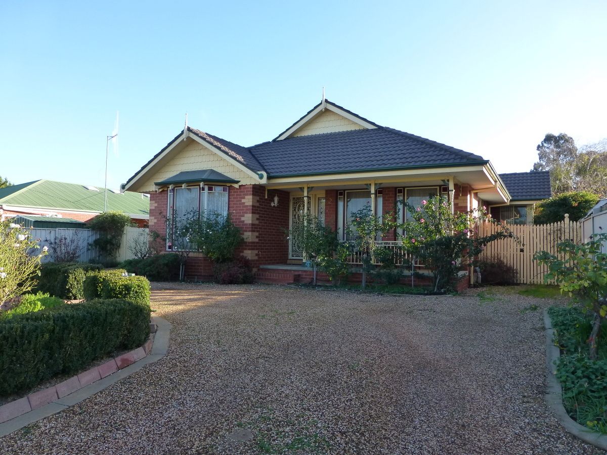 2 Maggie Court, ECHUCA VIC 3564