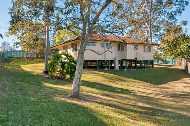 2 Regan Court, RIVERVIEW, QLD 4303