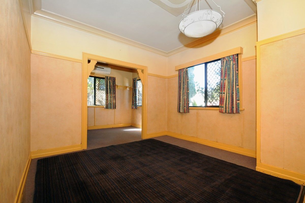 21 Mansford Street, NORTH TOOWOOMBA, QLD 4350