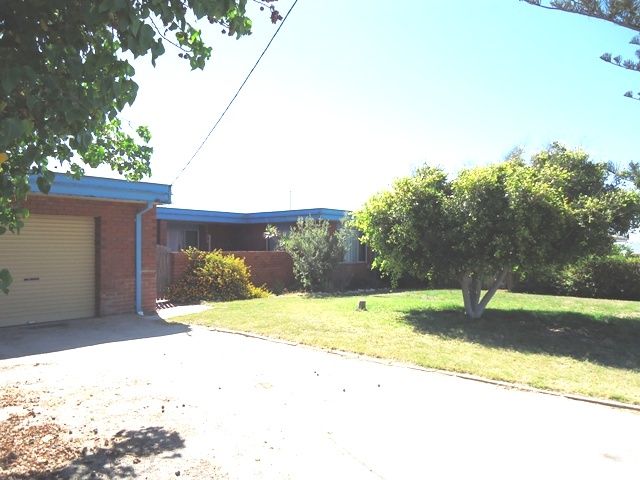 13 Nigel Crescent, TARCOOLA BEACH, WA 6530
