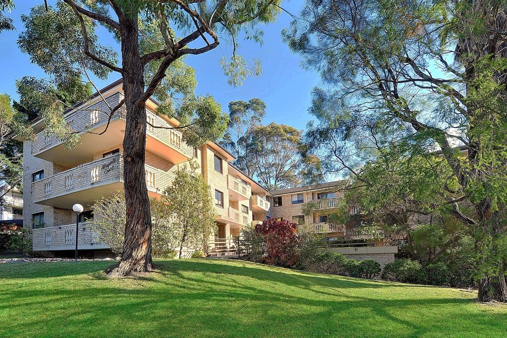 17-21 Sherbrook Road, HORNSBY NSW 2077