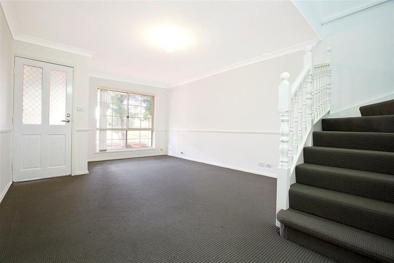 3/1 Dutton Place, GLENMORE PARK, NSW 2745