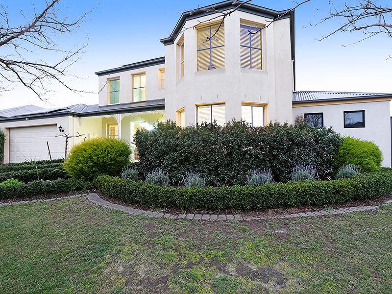 14 Vaucluse Rise, HIGHTON, VIC 3216