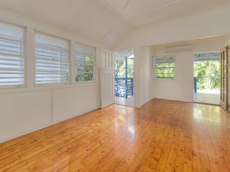 29 Kamber Street, BARDON, QLD 4065