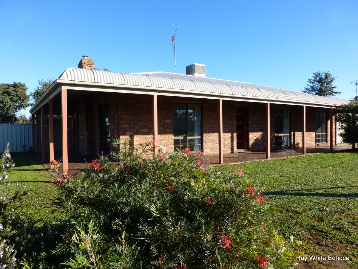 14 Emma Court, ECHUCA, VIC 3564